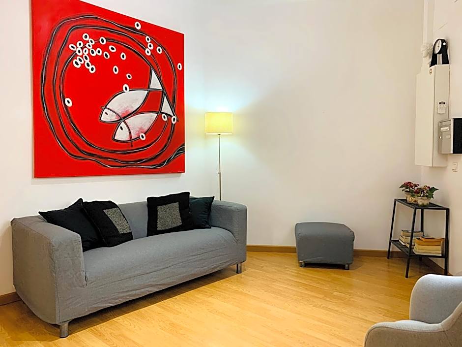 Super Balmes Guest House