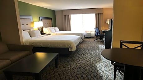 Suite with Two Queen Beds