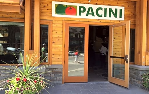 Moose Hotel and Suites