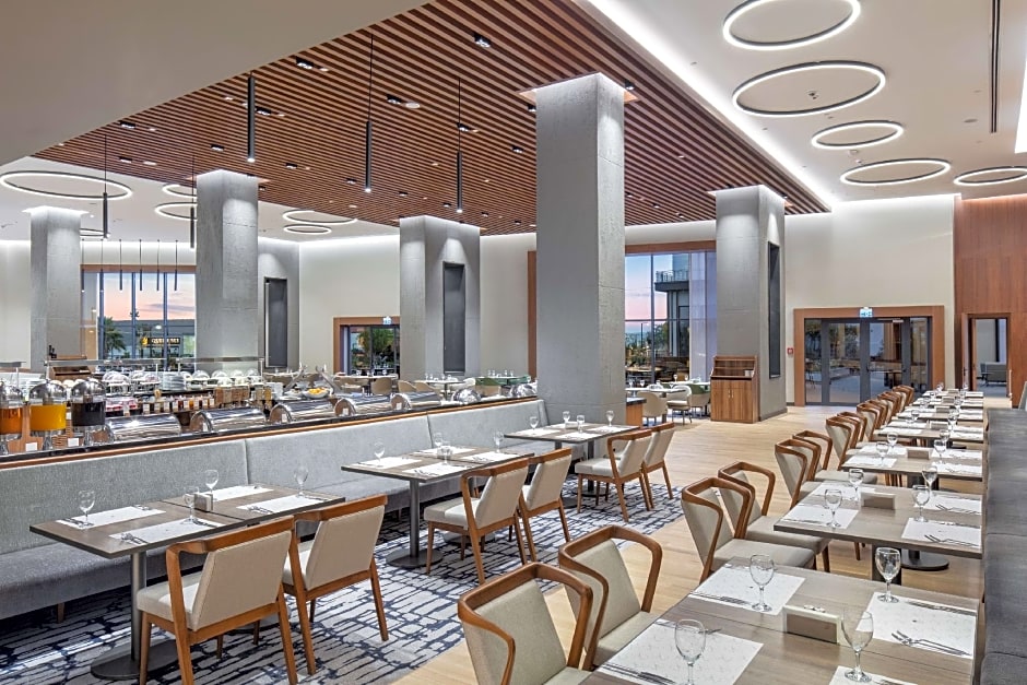 DoubleTree by Hilton Canakkale