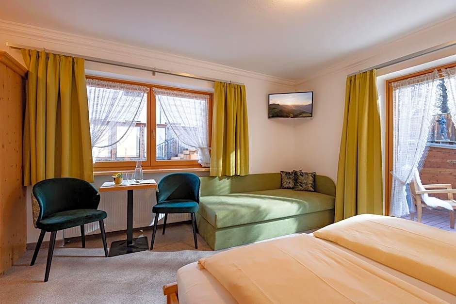 Triple Room — 4 fotoğraftan 1. fotoğraf