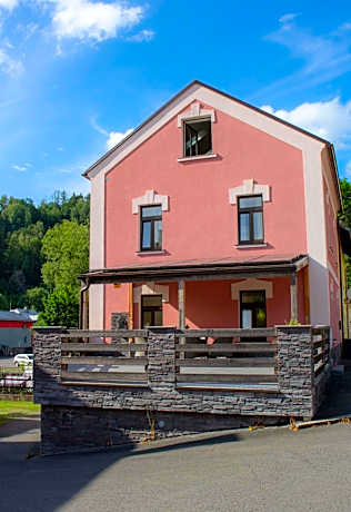 Apartmány v podhradí