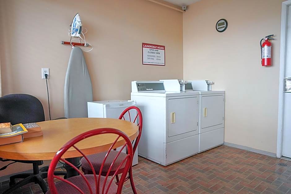 Thunderbird Motor Inn