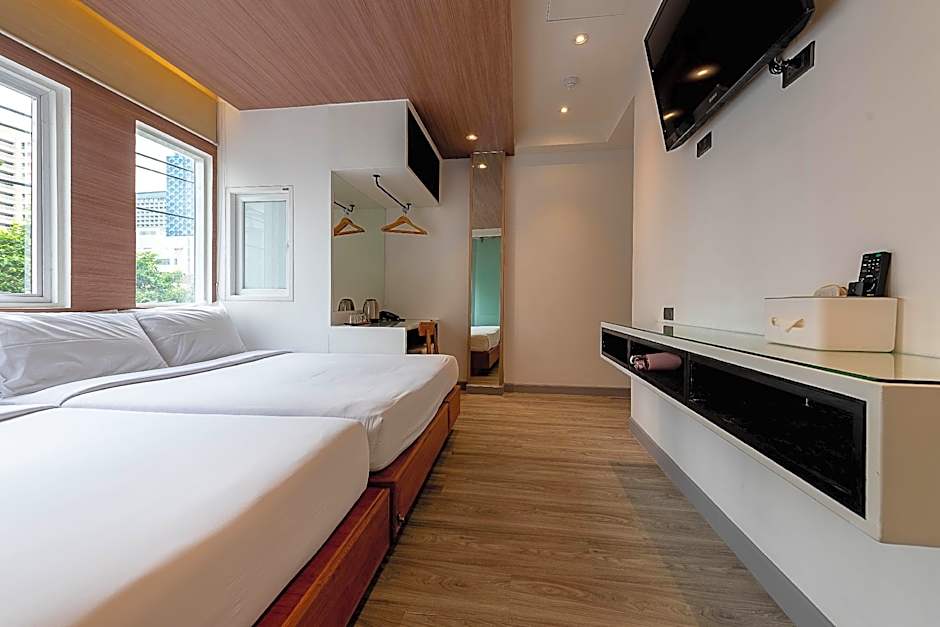 The Period Pratunam Hotel