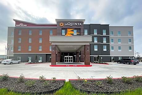 Hawthorn Suites by Wyndham Sulphur