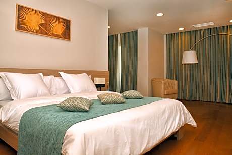 Junior Suite with Balcony