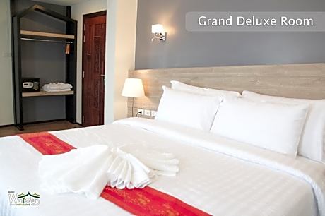 Grand Deluxe Room