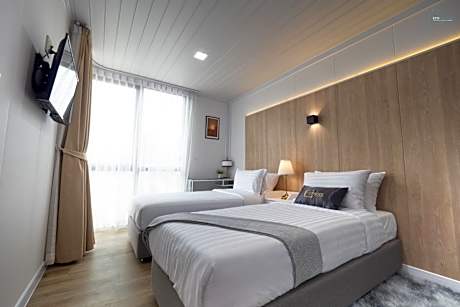 Resort Twin Room