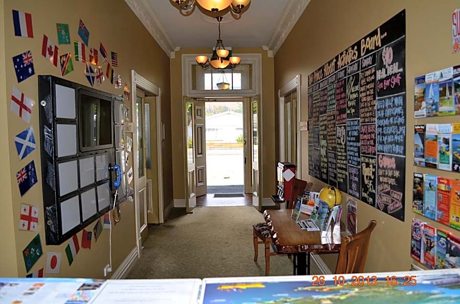 The Prince Albert Backpackers & Bar