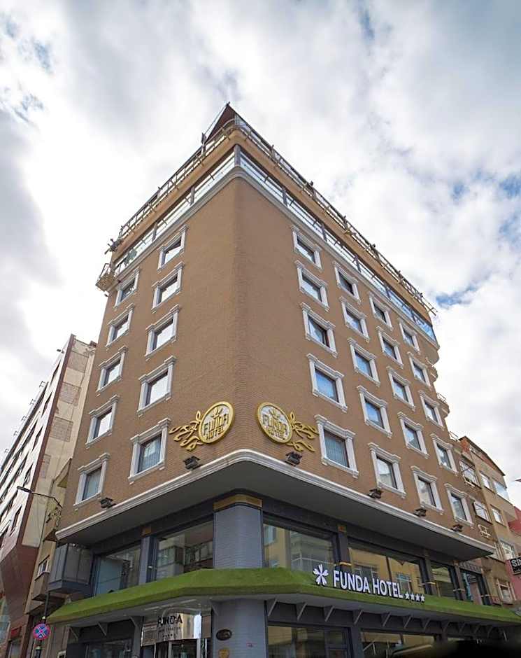 Funda Hotel