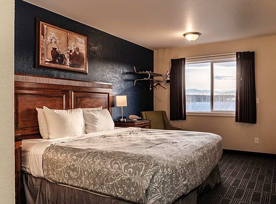Water Front Inn