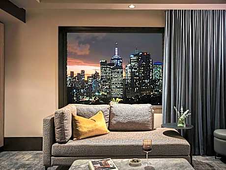 Superior King Suite with City and Garden View
