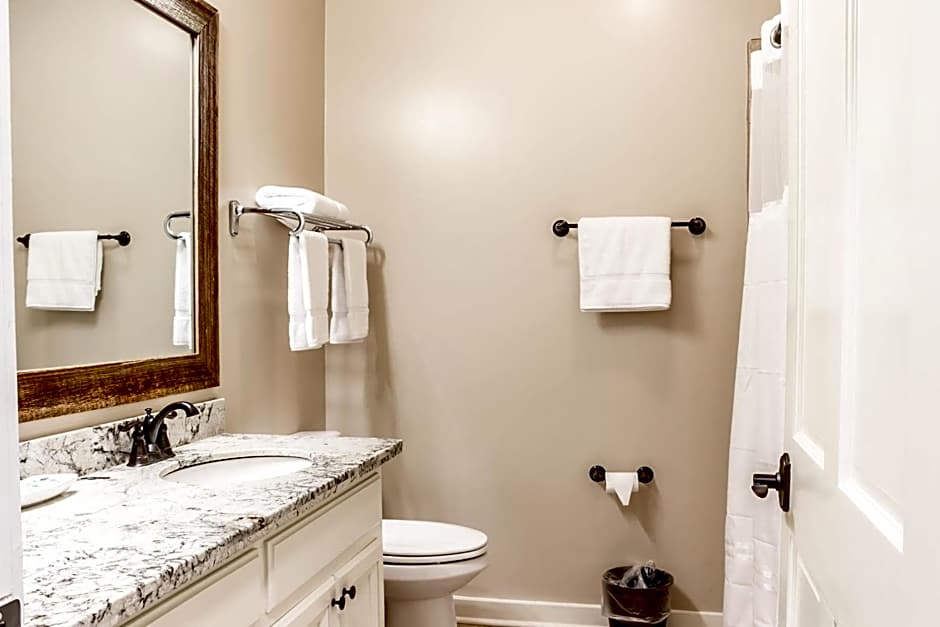 The Lodge at The Bluffs