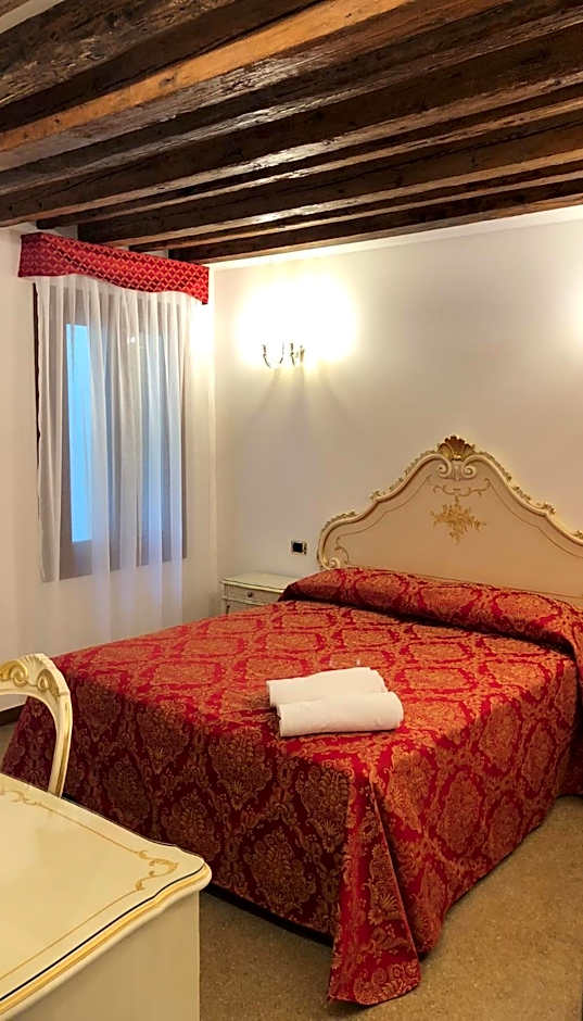 Hotel Leonardo