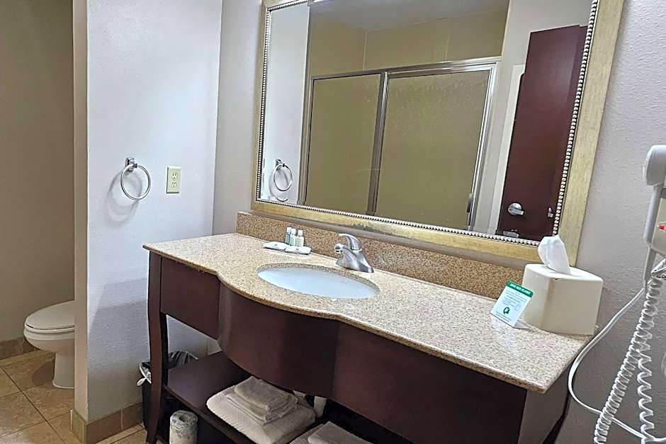 Ramada by Wyndham Burkburnett / Wichita Falls