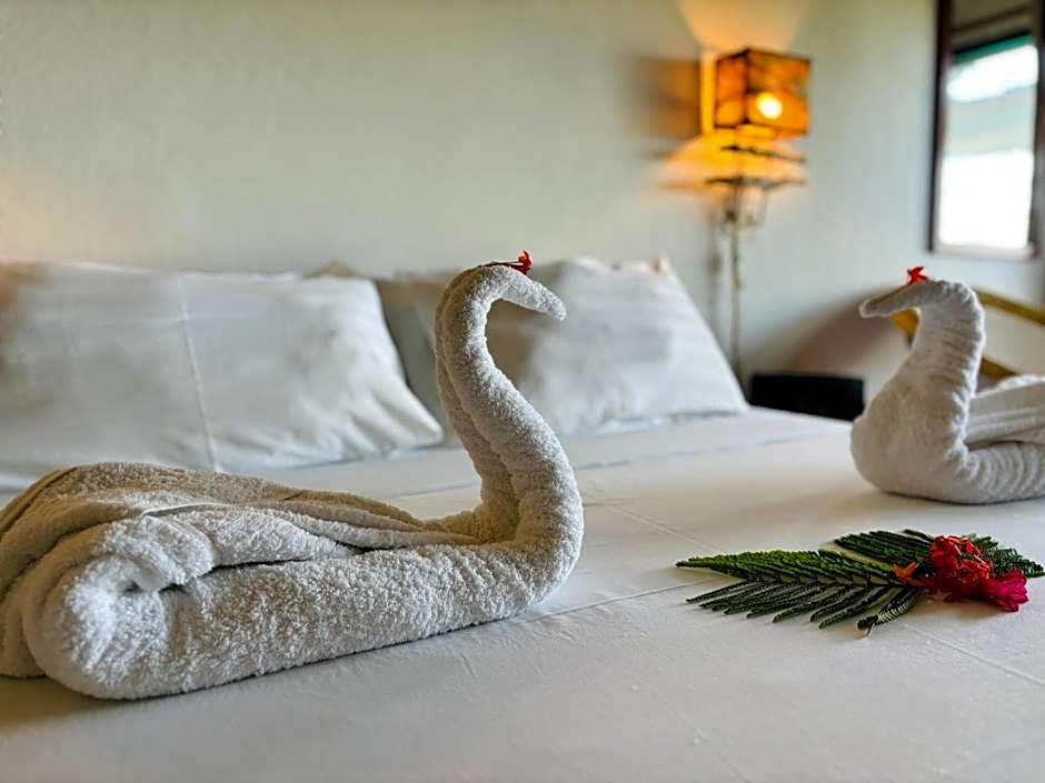 Basecamp Mafía Island