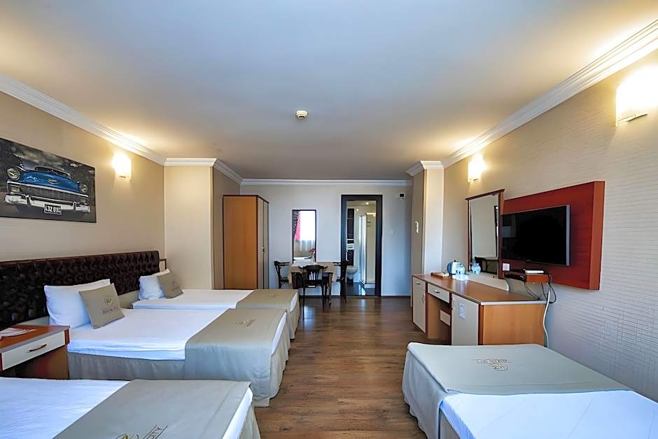 Kozan City Hotel