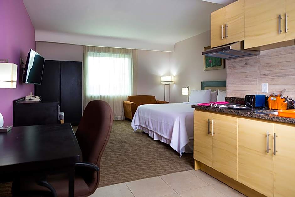 Excellence Express & Suites
