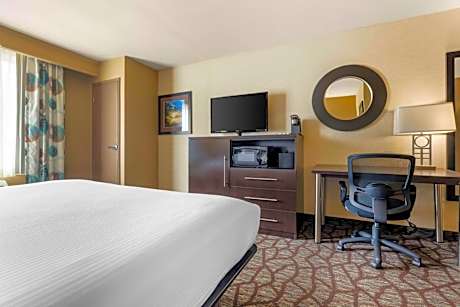 King Room with Bath Tub - Disability Access/Non-Smoking