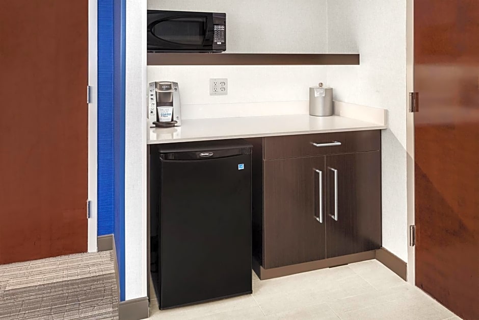 Holiday Inn Express South Portland, an IHG Hotel