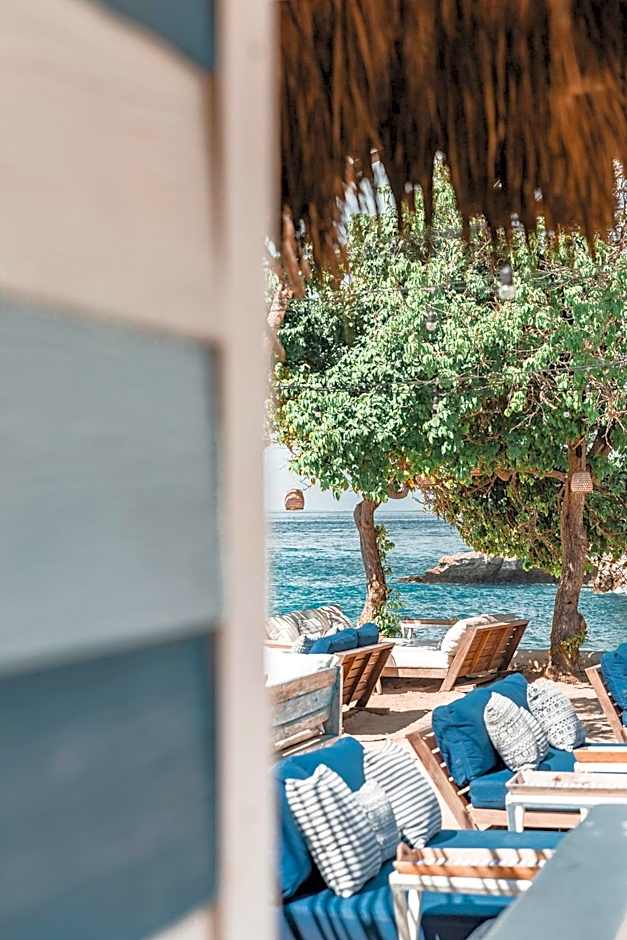 The Shacks at Sandy Bay