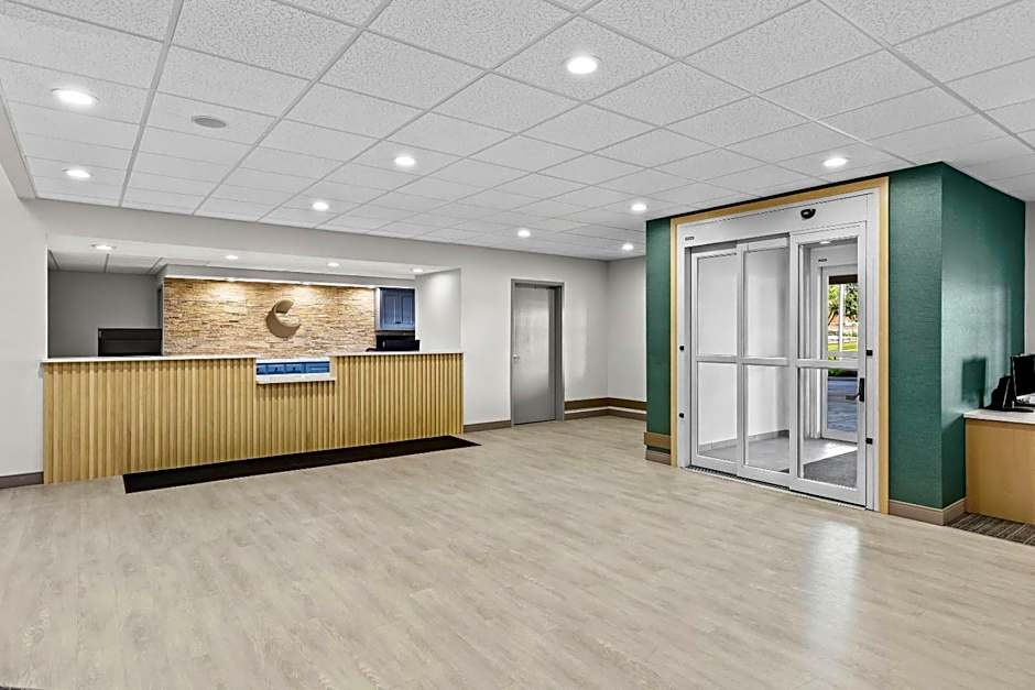 Comfort Suites Hotel and Conference Center