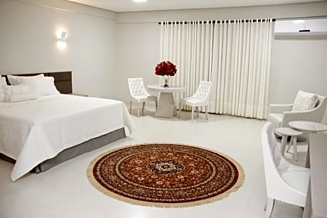 Deluxe Room with Spa Bath