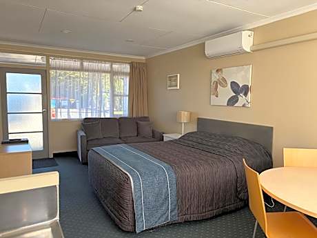 One-Bedroom Family Apartment