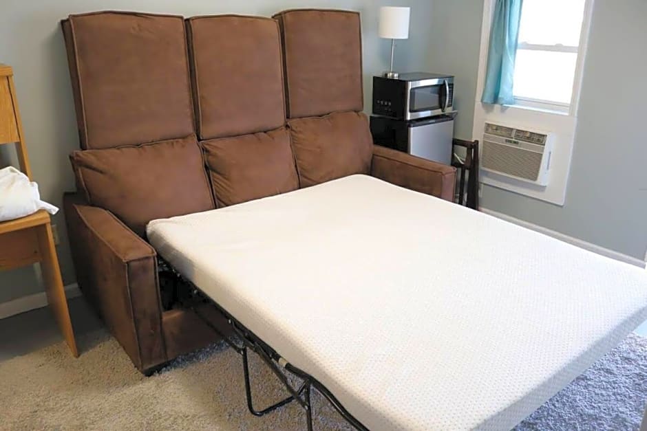 Guest Area for Rent, Your own space!