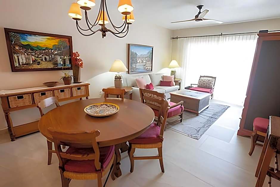 Grand Marina Villas