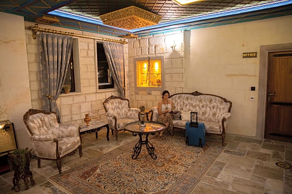 Acer Cave Hotel
