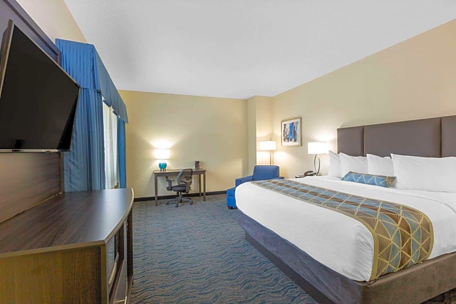 Baymont by Wyndham Des Moines Airport