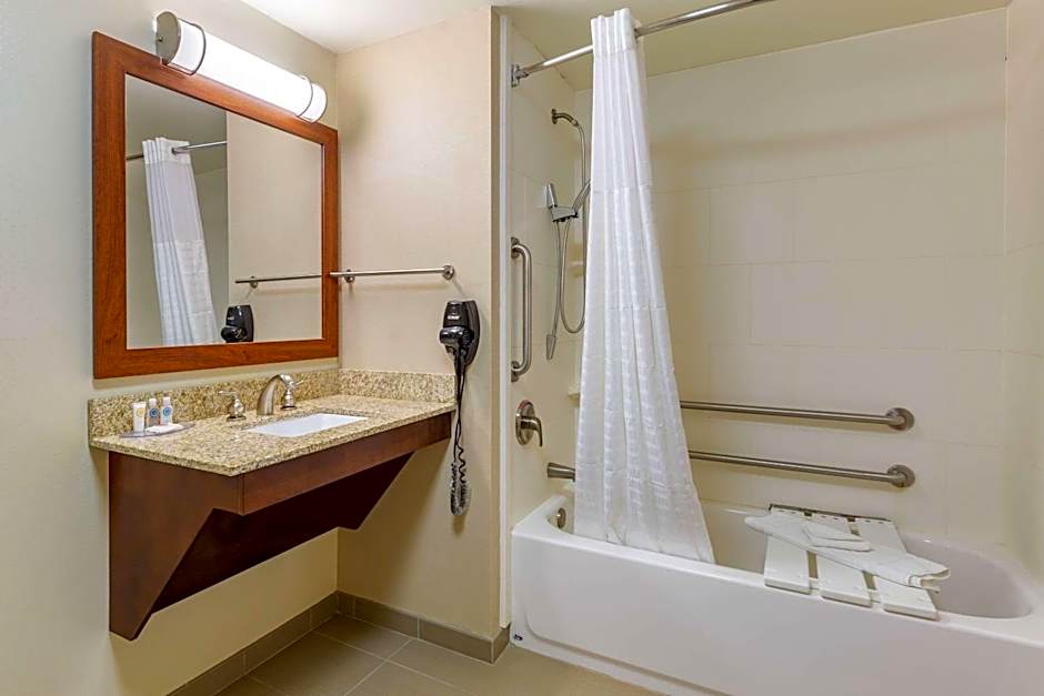 Comfort Inn Aikens Center