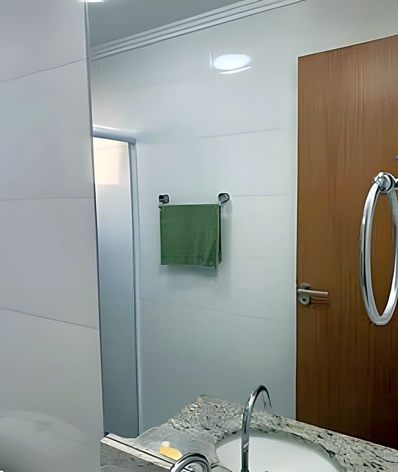 Apartamentos aconchegantes frente mar