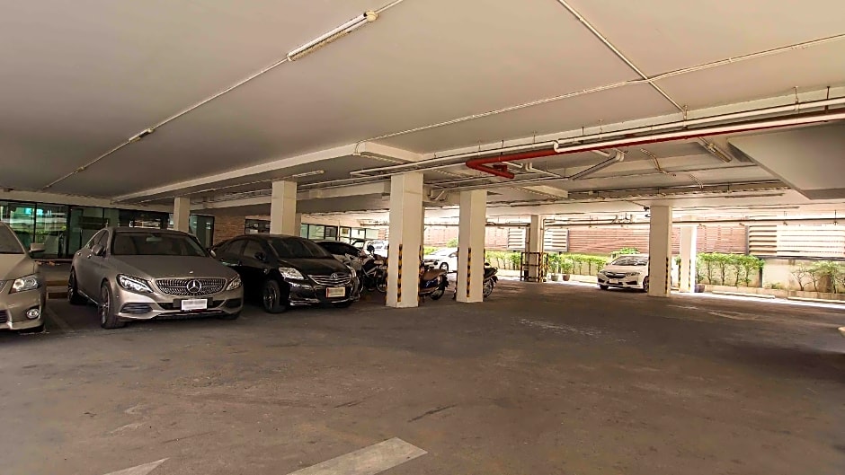 The Atrium Ratchada 13 Hotel