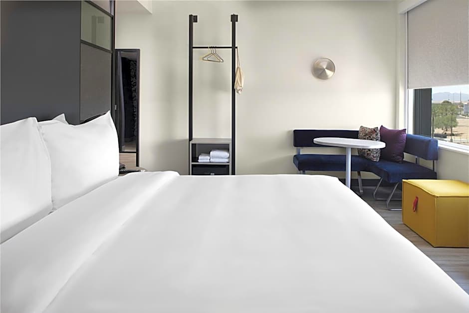 Aloft by Marriott Glendale at Westgate