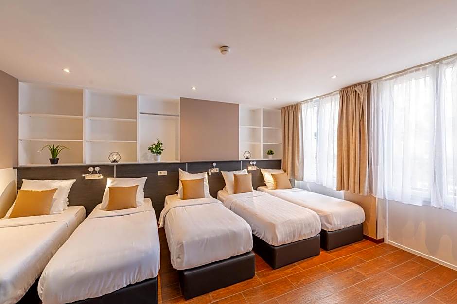 Hotel Barry