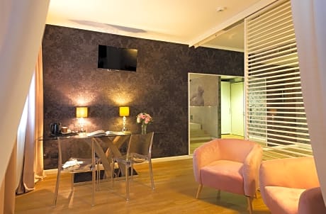 Suite with Spa Bath