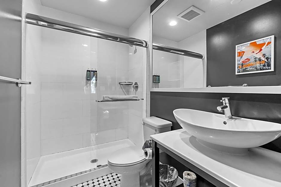 Hollywood Le Bon Hotel