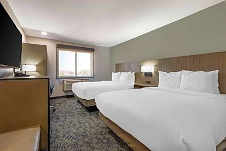 Queen Beds Room with Two Queen Beds - Non-Smoking