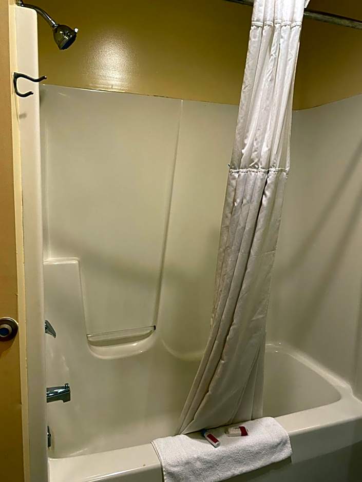 Knights Inn & Suites Dublin