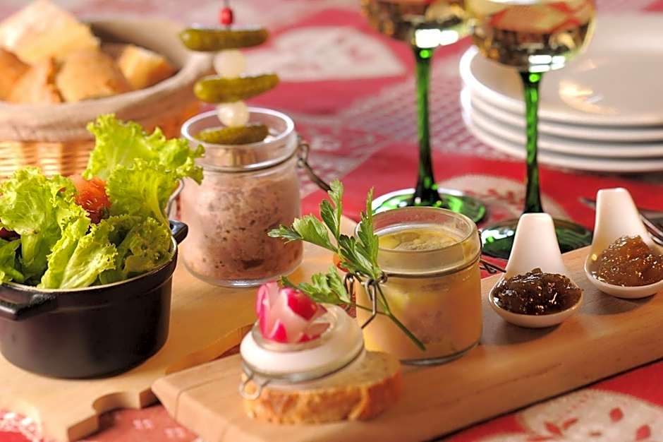 Hôtel Restaurant Domaine De Basil