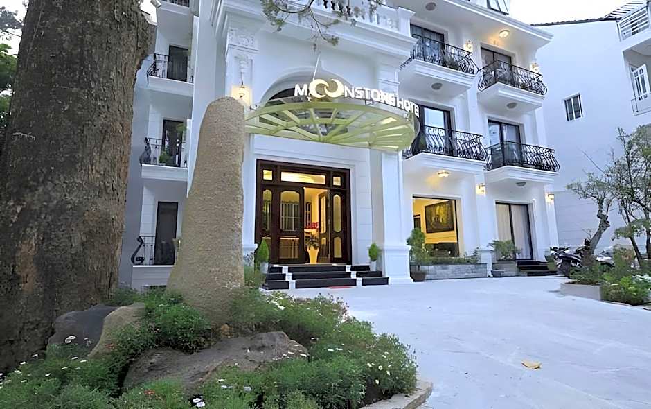 TTR Moonstone Apart Hotel