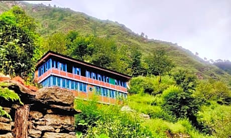 Tirthan Riverview Homestay