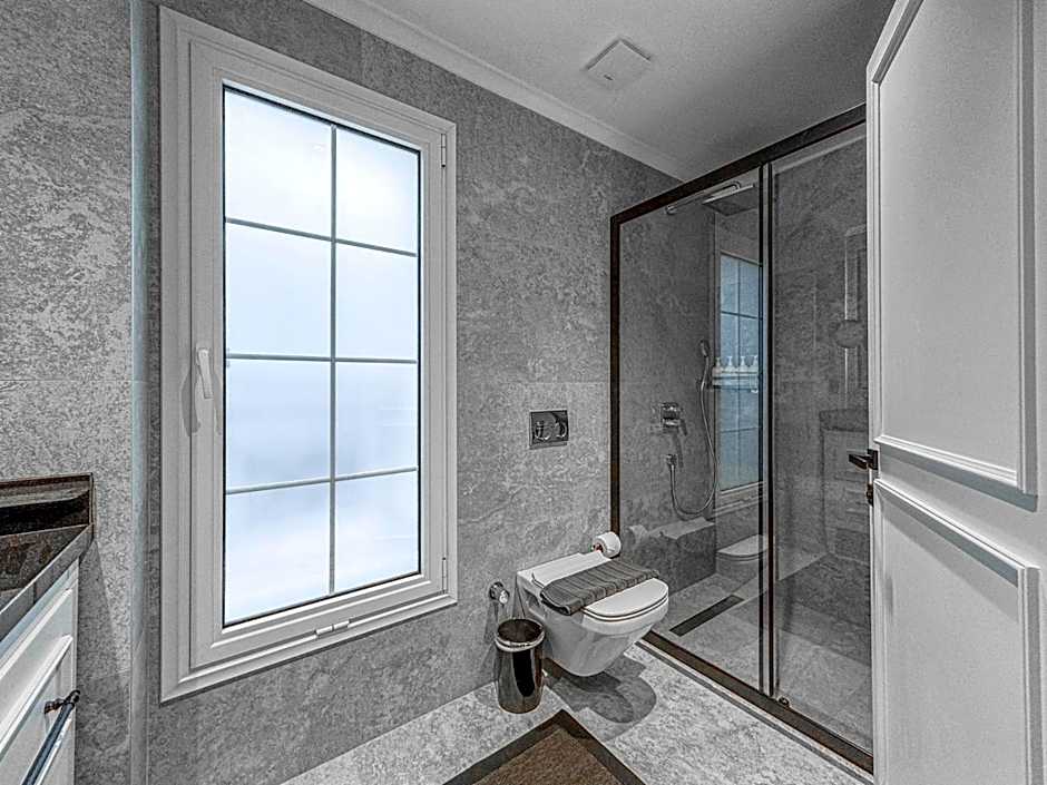 Ena Boutique Hotel & Residences