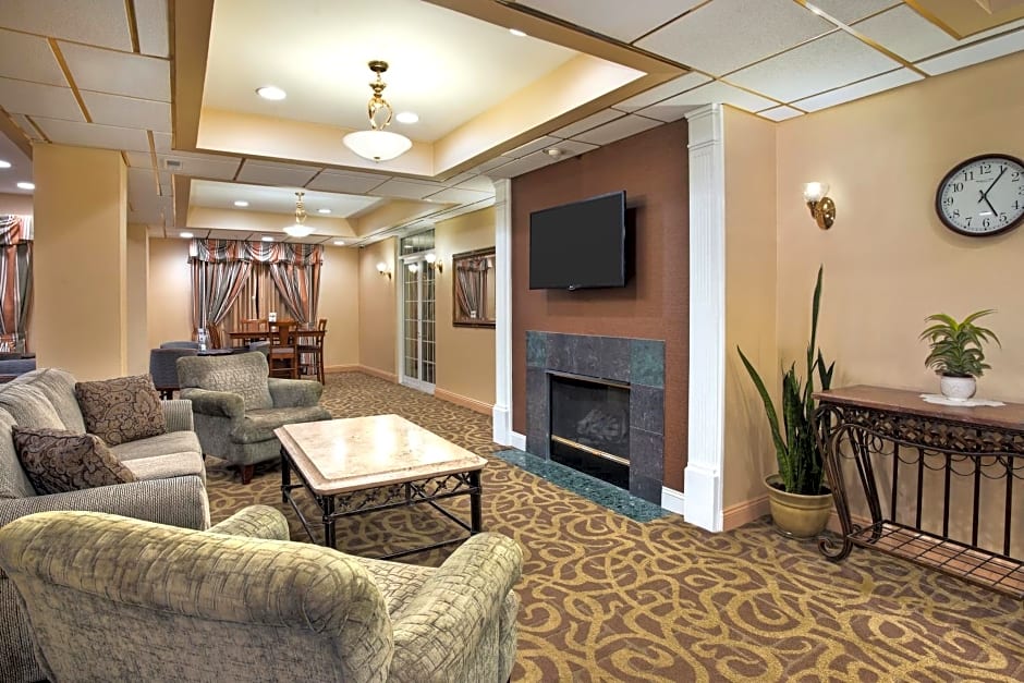 Holiday Inn Express Hotel and Suites Harrington - Dover Area