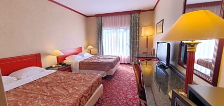 Standard Queen Room with Two Queen Beds