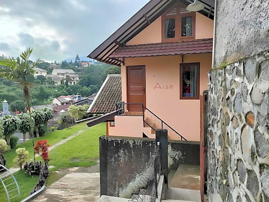 Villa Tunas Alam Mutiara