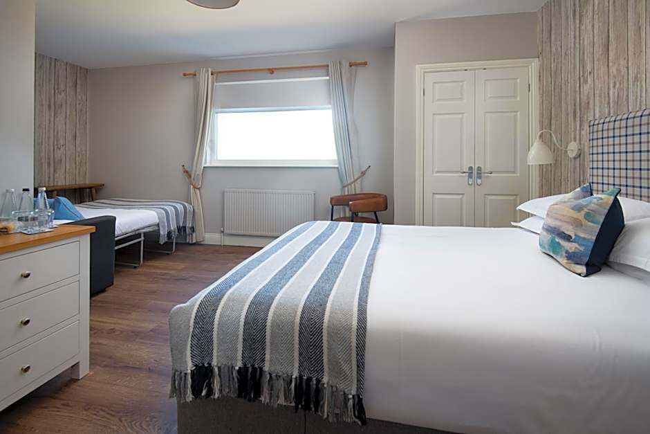 Beach House Hotel
