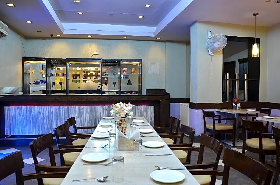 Hotel Tourist Deluxe